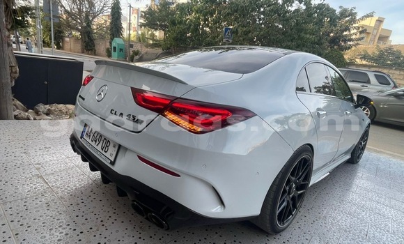 Acheter Occasion Voiture Mercedes‒Benz CLA-klasse AMG Blanc à Dakar, Dakar Acheter Occasion Voiture Mercedes‒Benz CLA-klasse AMG Blanc à Dakar, Dakar