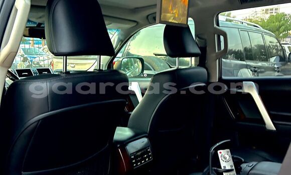 Acheter Import Voiture Toyota Land Cruiser Prado Noir à Dakar, Dakar Acheter Import Voiture Toyota Land Cruiser Prado Noir à Dakar, Dakar