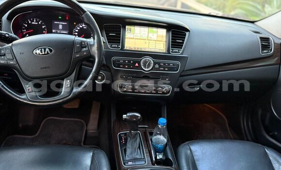 Acheter Import Voiture Kia K7 Noir à Dakar, Dakar Acheter Import Voiture Kia K7 Noir à Dakar, Dakar