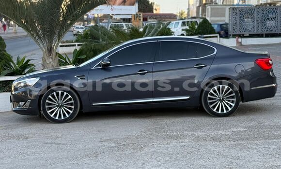 Acheter Import Voiture Kia K7 Noir à Dakar, Dakar Acheter Import Voiture Kia K7 Noir à Dakar, Dakar