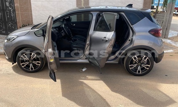 Dieundeu Occasion Renault Samsung Qm3 Brown Auto in Dakar in Dakar Dieundeu Occasion Renault Samsung Qm3 Brown Auto in Dakar in Dakar