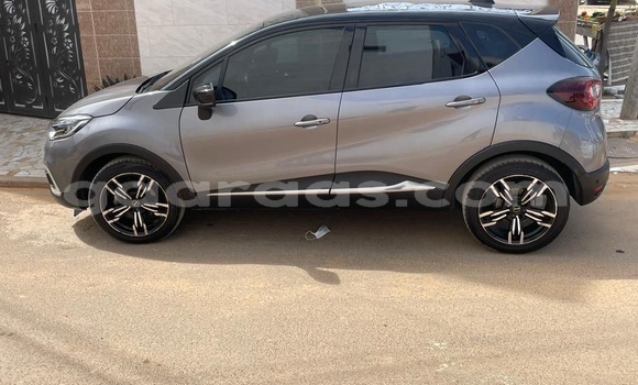 Dieundeu Occasion Renault Samsung Qm3 Brown Auto in Dakar in Dakar Dieundeu Occasion Renault Samsung Qm3 Brown Auto in Dakar in Dakar