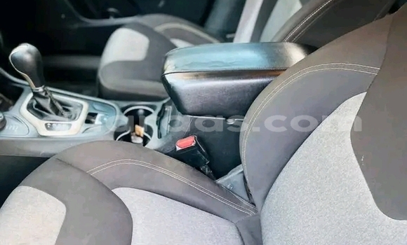 Acheter Occasion Voiture Jeep Renegade Blanc à Dakar, Dakar Acheter Occasion Voiture Jeep Renegade Blanc à Dakar, Dakar