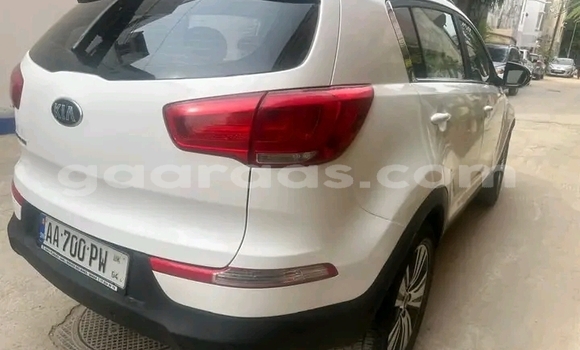 Acheter Occasion Voiture Kia Sportage Blanc à Dakar, Dakar Acheter Occasion Voiture Kia Sportage Blanc à Dakar, Dakar