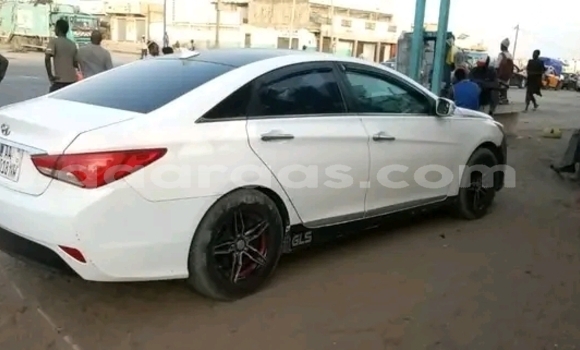 Acheter Occasion Voiture Hyundai Sonata Blanc à Dakar, Dakar Acheter Occasion Voiture Hyundai Sonata Blanc à Dakar, Dakar