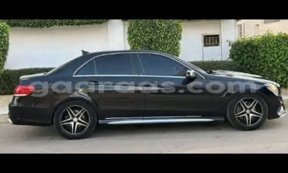 Acheter Occasion Voiture Mercedes‒Benz C-klasse Noir à Dakar, Dakar Acheter Occasion Voiture Mercedes‒Benz C-klasse Noir à Dakar, Dakar