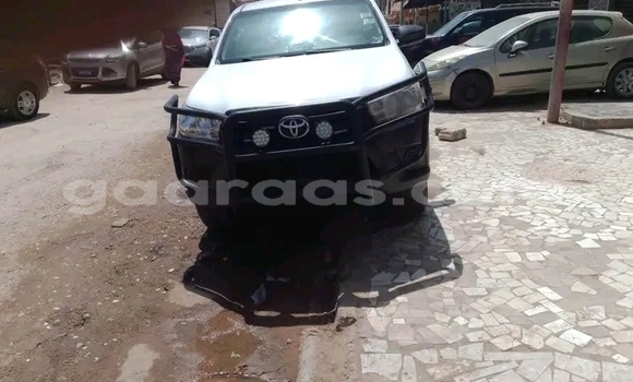 Acheter Occasion Voiture Toyota Hilux Blanc à Dakar, Dakar Acheter Occasion Voiture Toyota Hilux Blanc à Dakar, Dakar