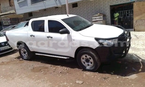 Acheter Occasion Voiture Toyota Hilux Blanc à Dakar, Dakar Acheter Occasion Voiture Toyota Hilux Blanc à Dakar, Dakar