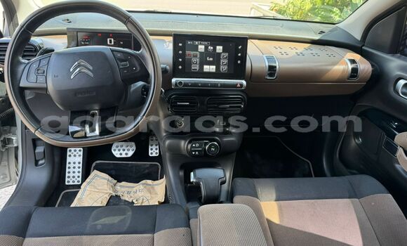 Acheter Import Voiture Citroen C4 Cactus Gris à Dakar, Dakar Acheter Import Voiture Citroen C4 Cactus Gris à Dakar, Dakar