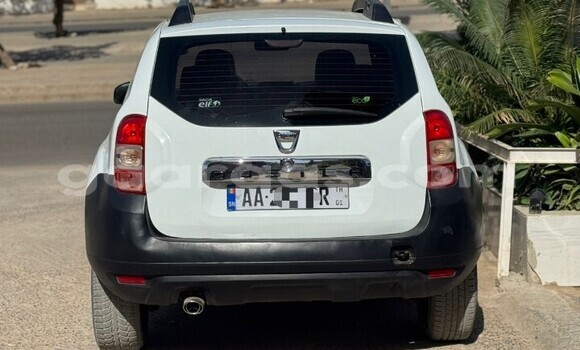 Buy Used Dacia Duster White Car in Dakar in Dakar Buy Used Dacia Duster White Car in Dakar in Dakar