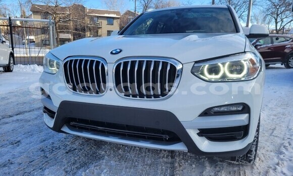 Dieundeu Occasion BMW X3 White Auto in Dakar in Dakar Dieundeu Occasion BMW X3 White Auto in Dakar in Dakar