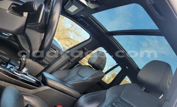 Dieundeu Occasion BMW X3 White Auto in Dakar in Dakar Dieundeu Occasion BMW X3 White Auto in Dakar in Dakar