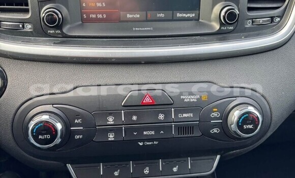 Acheter Occasion Voiture Land Rover Range Rover Sport Blanc à Dakar, Dakar Acheter Occasion Voiture Land Rover Range Rover Sport Blanc à Dakar, Dakar