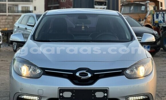 Dieundeu Occasion Renault Samsung SM3 Silver Auto in Dakar in Dakar Dieundeu Occasion Renault Samsung SM3 Silver Auto in Dakar in Dakar