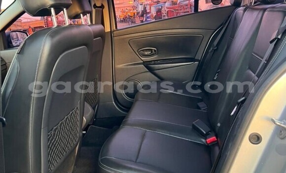 Dieundeu Occasion Renault Samsung SM3 Silver Auto in Dakar in Dakar Dieundeu Occasion Renault Samsung SM3 Silver Auto in Dakar in Dakar