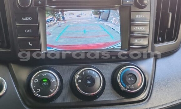 Acheter Occasion Voiture Toyota RAV4 Rouge à Dakar, Dakar Acheter Occasion Voiture Toyota RAV4 Rouge à Dakar, Dakar