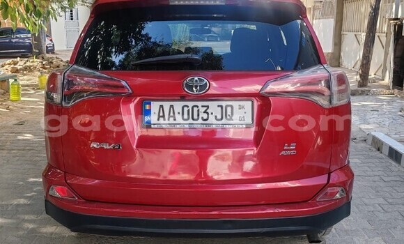 Acheter Occasion Voiture Toyota RAV4 Rouge à Dakar, Dakar Acheter Occasion Voiture Toyota RAV4 Rouge à Dakar, Dakar