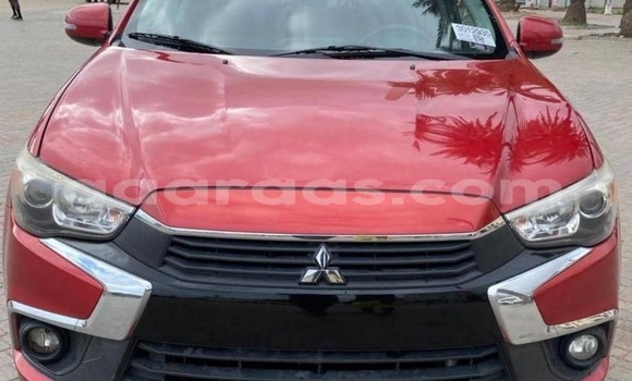 Dieundeu Occasion Mitsubishi Outlander Red Auto in Dakar in Dakar