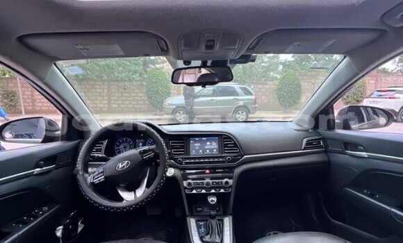 Dieundeu Occasion Hyundai Elantra Black Auto in Dakar in Dakar Dieundeu Occasion Hyundai Elantra Black Auto in Dakar in Dakar