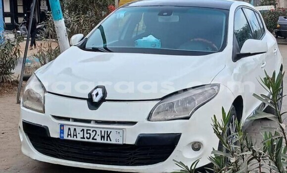 Acheter Occasion Voiture Renault Megane Blanc à Dakar, Dakar Acheter Occasion Voiture Renault Megane Blanc à Dakar, Dakar