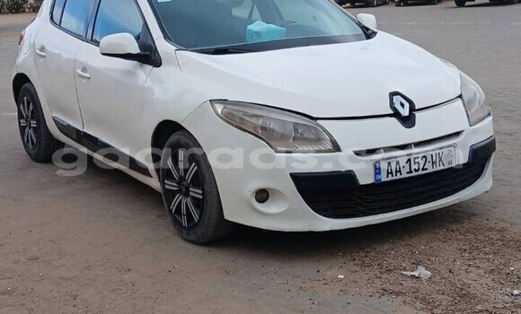 Acheter Occasion Voiture Renault Megane Blanc à Dakar, Dakar Acheter Occasion Voiture Renault Megane Blanc à Dakar, Dakar