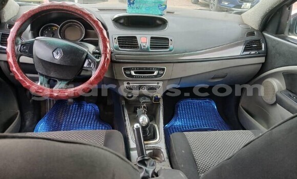 Acheter Occasion Voiture Renault Megane Blanc à Dakar, Dakar Acheter Occasion Voiture Renault Megane Blanc à Dakar, Dakar