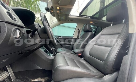 Dieundeu Occasion Volkswagen Tiguan White Auto in Dakar in Dakar Dieundeu Occasion Volkswagen Tiguan White Auto in Dakar in Dakar