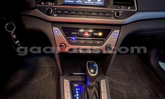 Acheter Neuf Voiture Hyundai Elantra Gris à Rufisque, Dakar Acheter Neuf Voiture Hyundai Elantra Gris à Rufisque, Dakar