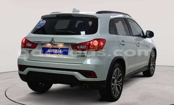 Dieundeu Occasion Mitsubishi RVR White Auto in Dakar in Dakar Dieundeu Occasion Mitsubishi RVR White Auto in Dakar in Dakar