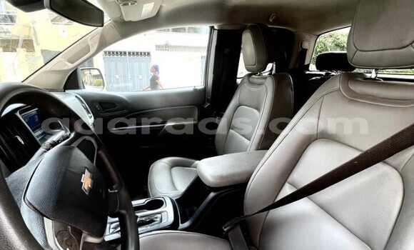 Acheter Occasion Voiture Chevrolet Corolado Noir à Dakar, Dakar Acheter Occasion Voiture Chevrolet Corolado Noir à Dakar, Dakar