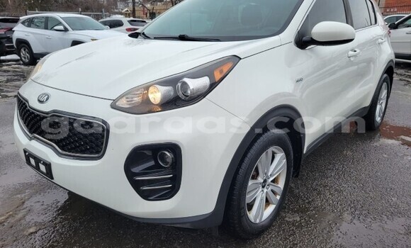Acheter Occasion Voiture Kia Sportage Blanc à Dakar, Dakar Acheter Occasion Voiture Kia Sportage Blanc à Dakar, Dakar
