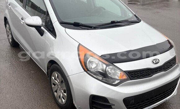 Buy Used Kia Rio Silver Car in Dakar in Dakar Buy Used Kia Rio Silver Car in Dakar in Dakar