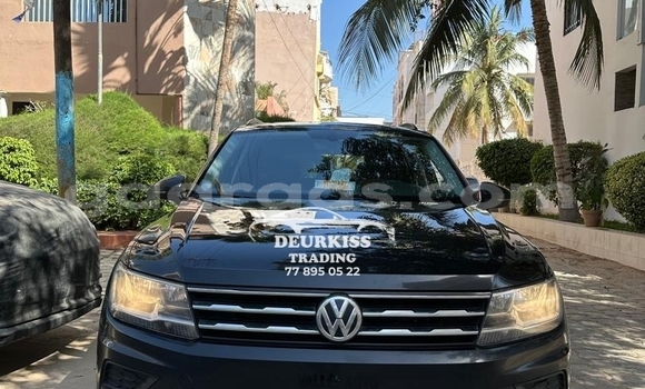 Buy Used Volkswagen Tiguan Black Car in Dakar in Dakar