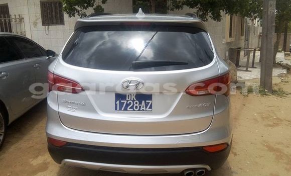 Acheter Occasion Voiture Hyundai Santa Fe Gris à Gueule Tapee Fass Colobane au Dakar Acheter Occasion Voiture Hyundai Santa Fe Gris à Gueule Tapee Fass Colobane au Dakar