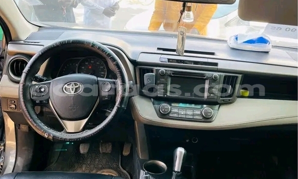 Acheter Occasion Voiture Toyota RAV4 Noir à Dakar, Dakar Acheter Occasion Voiture Toyota RAV4 Noir à Dakar, Dakar