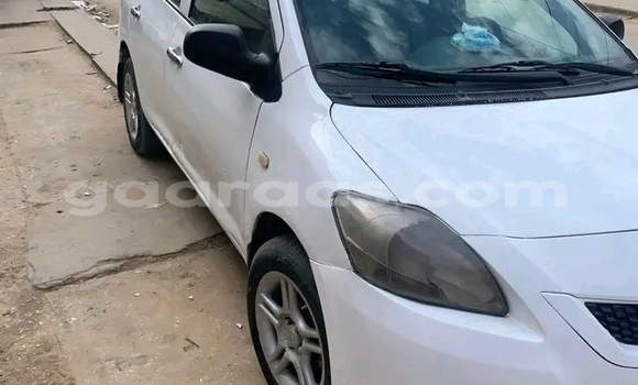 Acheter Occasion Voiture Toyota Yaris White à Dakar, Dakar Acheter Occasion Voiture Toyota Yaris White à Dakar, Dakar