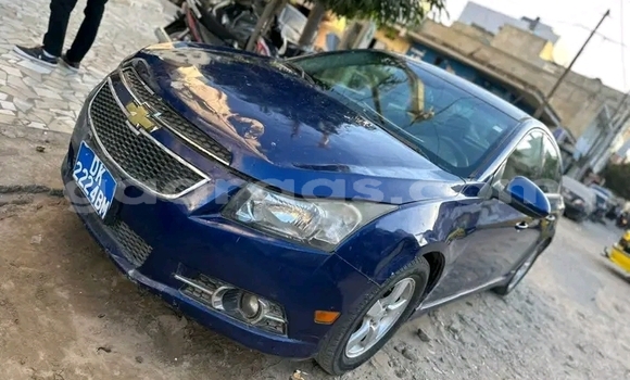 Buy Used Chevrolet Cruze Blue Car in Dakar in Dakar
