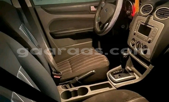 Acheter Occasion Voiture Ford Focus Red à Dakar, Dakar Acheter Occasion Voiture Ford Focus Red à Dakar, Dakar