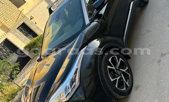 Acheter Occasion Voiture Toyota C-HR Noir à Dakar, Dakar Acheter Occasion Voiture Toyota C-HR Noir à Dakar, Dakar