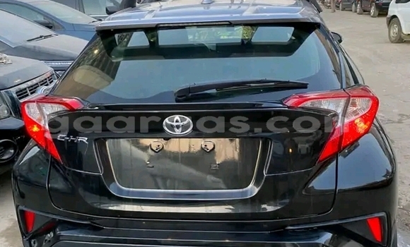 Acheter Occasion Voiture Toyota C-HR Noir à Dakar, Dakar Acheter Occasion Voiture Toyota C-HR Noir à Dakar, Dakar