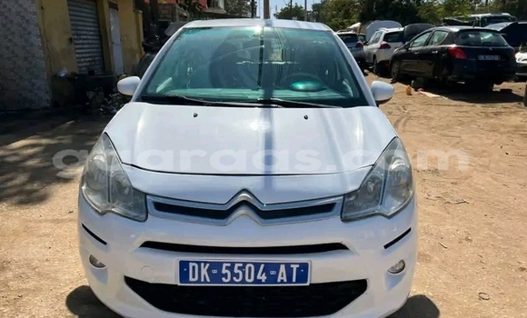Acheter Occasion Voiture Citroen C3 Blanc à Dakar, Dakar Acheter Occasion Voiture Citroen C3 Blanc à Dakar, Dakar
