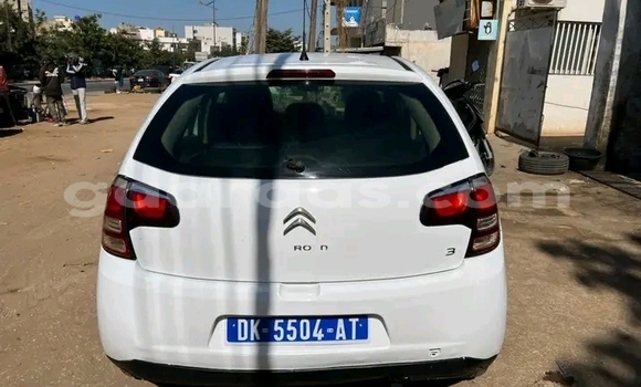 Acheter Occasion Voiture Citroen C3 Blanc à Dakar, Dakar Acheter Occasion Voiture Citroen C3 Blanc à Dakar, Dakar