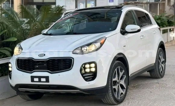 Acheter Occasion Voiture Kia Sportage Blanc à Dakar, Dakar Acheter Occasion Voiture Kia Sportage Blanc à Dakar, Dakar