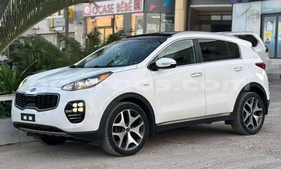 Acheter Occasion Voiture Kia Sportage Blanc à Dakar, Dakar Acheter Occasion Voiture Kia Sportage Blanc à Dakar, Dakar