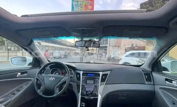 Acheter Occasion Voiture Hyundai Sonata White à Dakar, Dakar Acheter Occasion Voiture Hyundai Sonata White à Dakar, Dakar