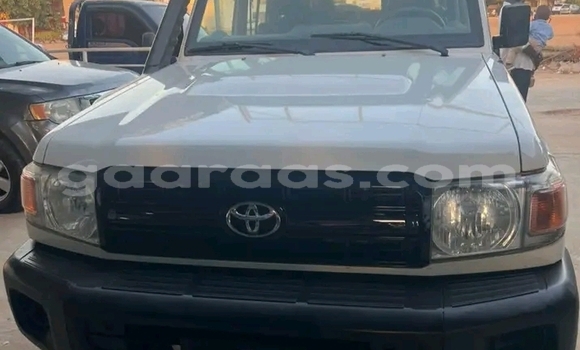 Acheter Occasion Voiture Toyota Land Cruiser White à Dakar, Dakar Acheter Occasion Voiture Toyota Land Cruiser White à Dakar, Dakar