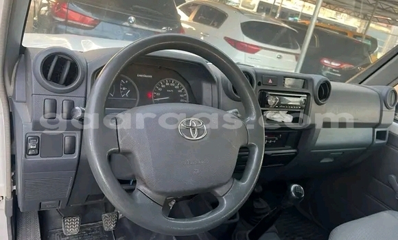 Acheter Occasion Voiture Toyota Land Cruiser White à Dakar, Dakar Acheter Occasion Voiture Toyota Land Cruiser White à Dakar, Dakar