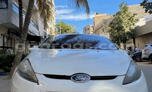 Acheter Occasion Voiture Ford Fiesta Blanc à Dakar, Dakar