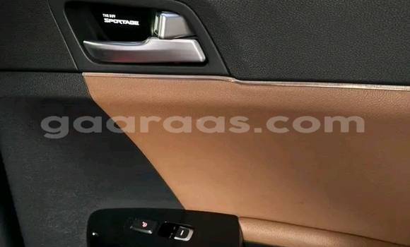 Acheter Occasion Voiture Kia Sportage Noir à Dakar, Dakar Acheter Occasion Voiture Kia Sportage Noir à Dakar, Dakar