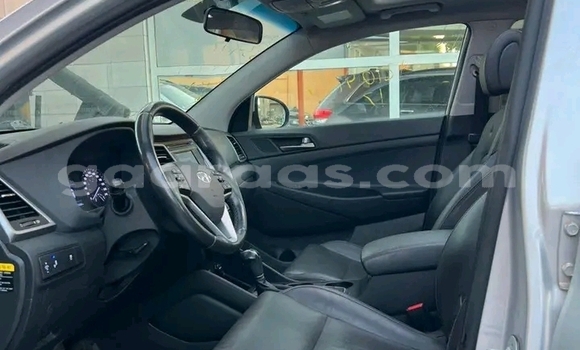 Acheter Occasion Voiture Hyundai Tucson Blanc à Dakar, Dakar Acheter Occasion Voiture Hyundai Tucson Blanc à Dakar, Dakar